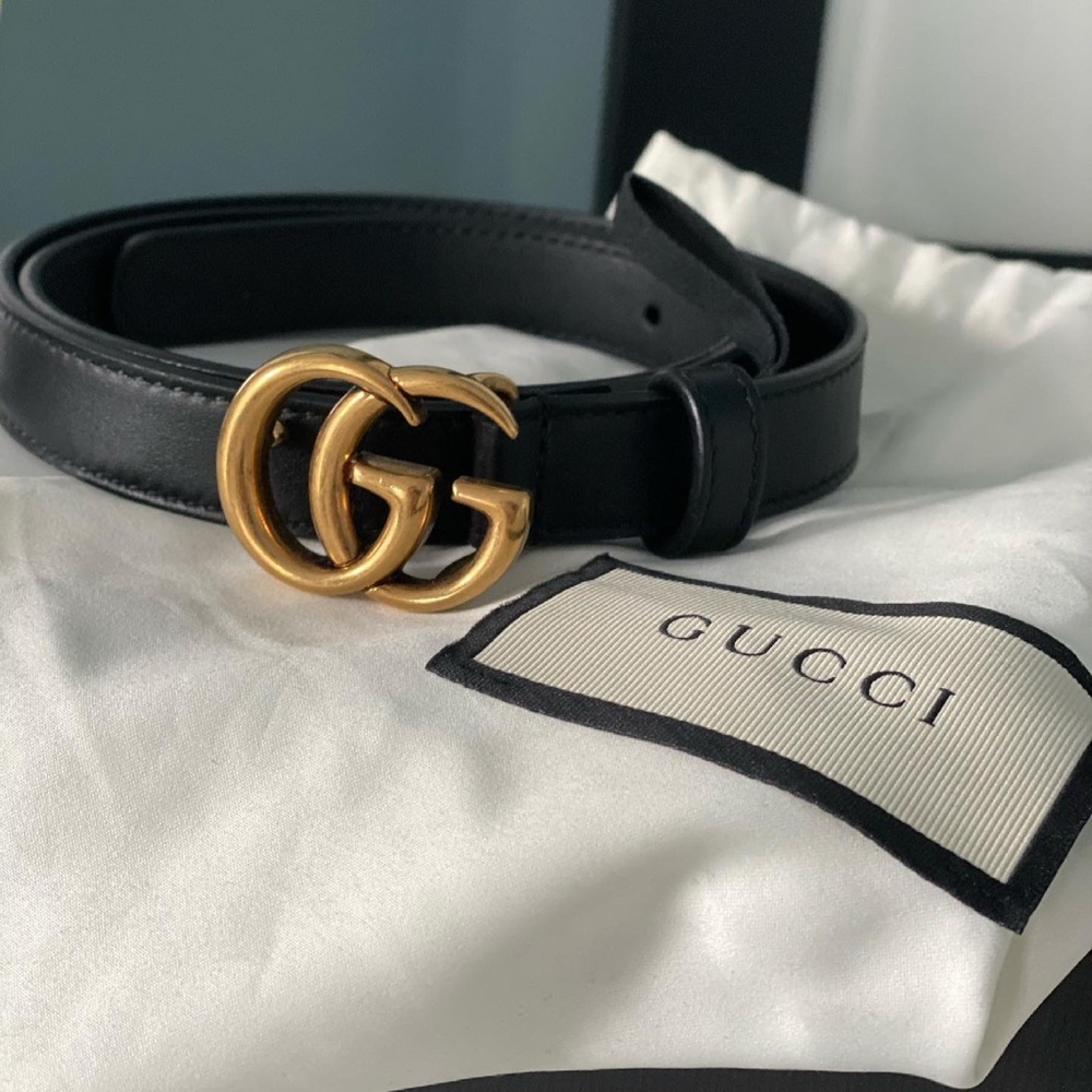 Authentic Gucci belt with dust bag and box